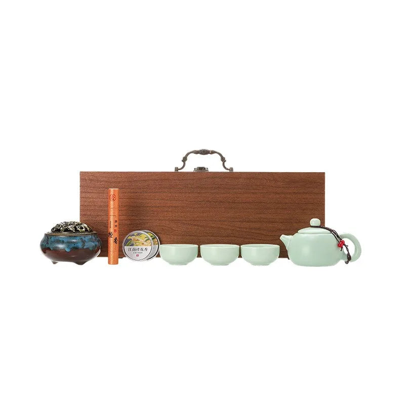 The Heritage Jade Imperial Tea Gift Set  - Travel Edition