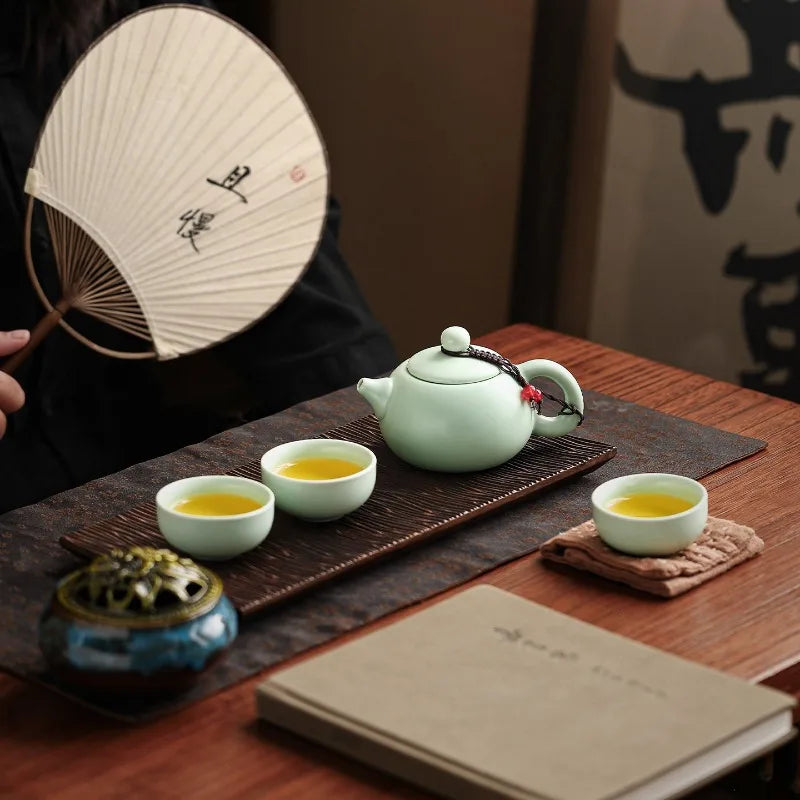 The Heritage Jade Imperial Tea Gift Set  - Travel Edition