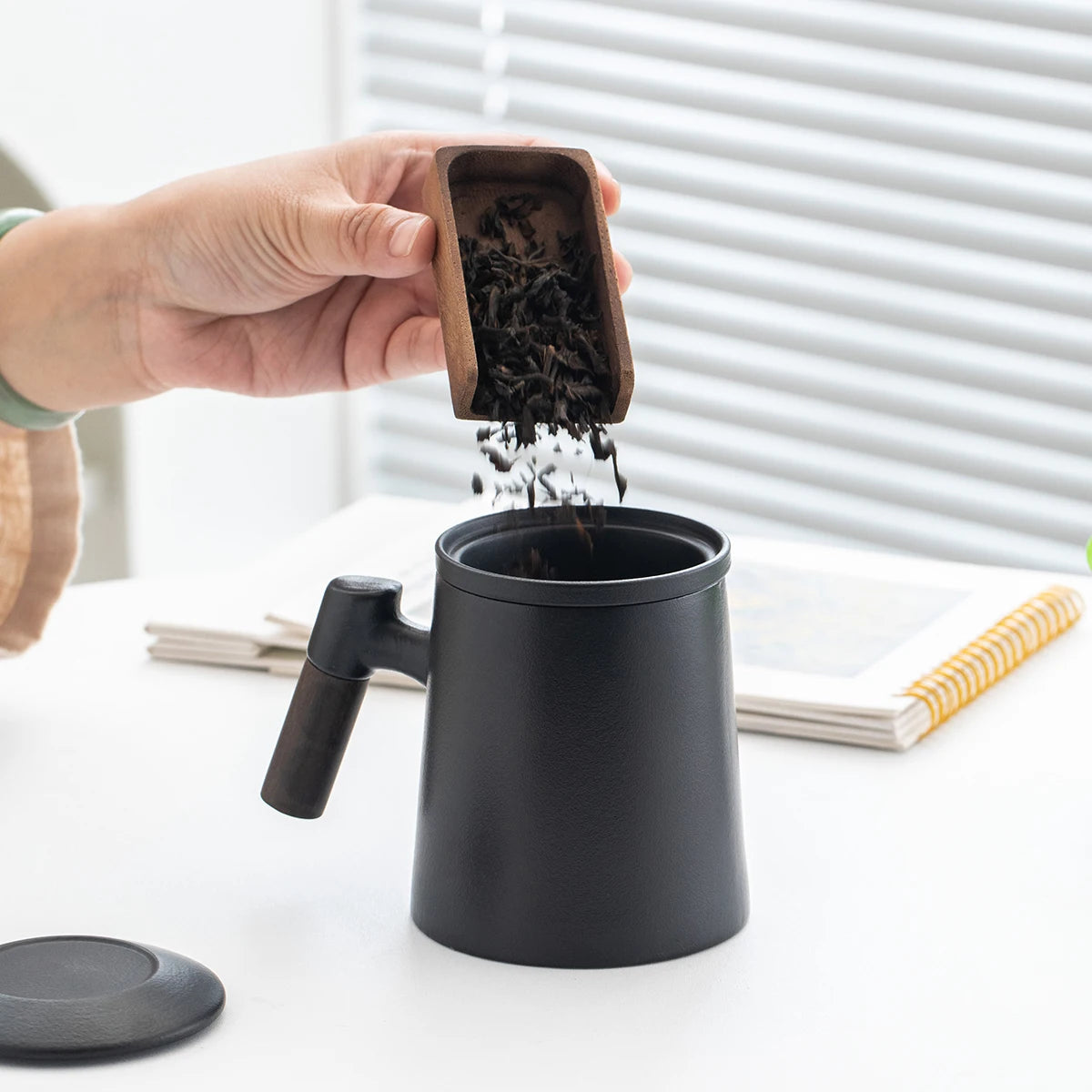 Ceramic Tea Cups Mugs with Lids Set- Filtered Tea Separation System