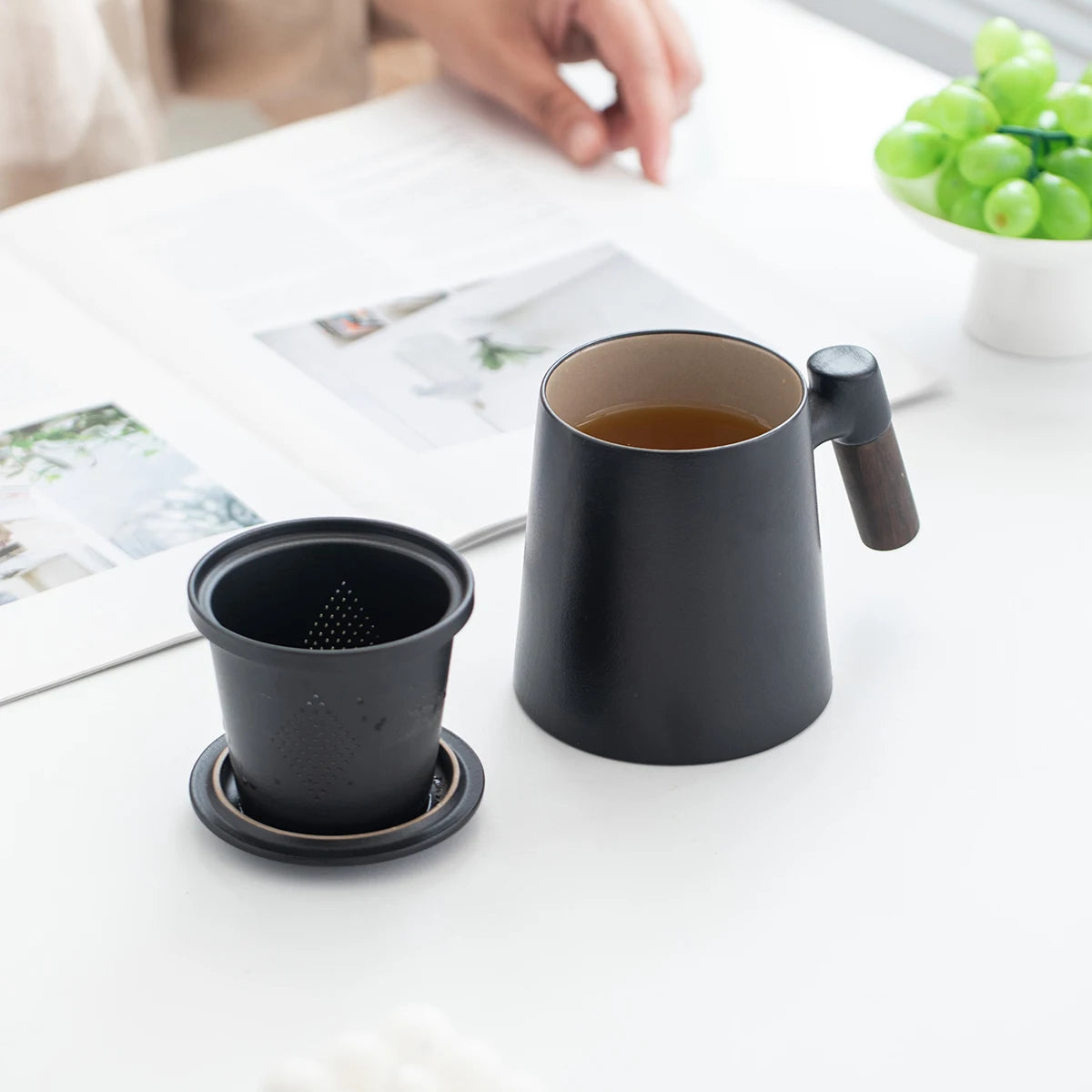 Ceramic Tea Cups Mugs with Lids Set- Filtered Tea Separation System